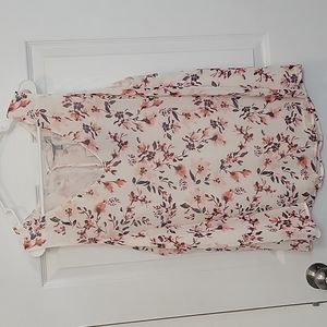 Women's plus size 2x sleeveless blouse